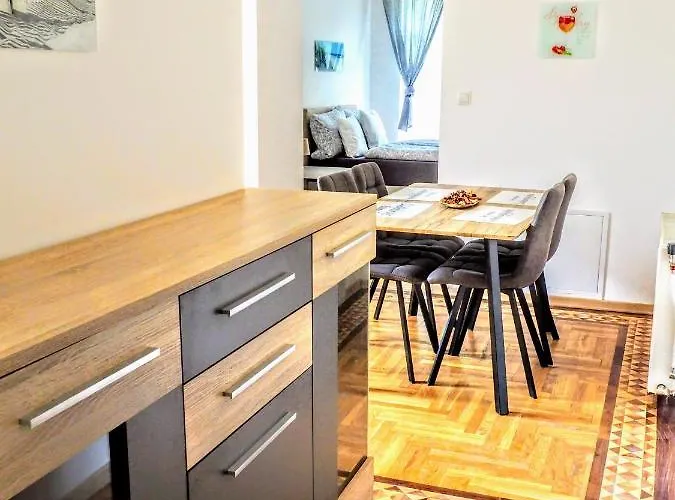 Apartman Schoenbrunn - Contactless 24h Check-in Bécs