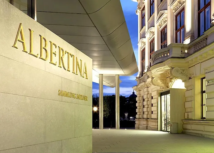 Schoenbrunn - Contactless 24h Check-in Bécs